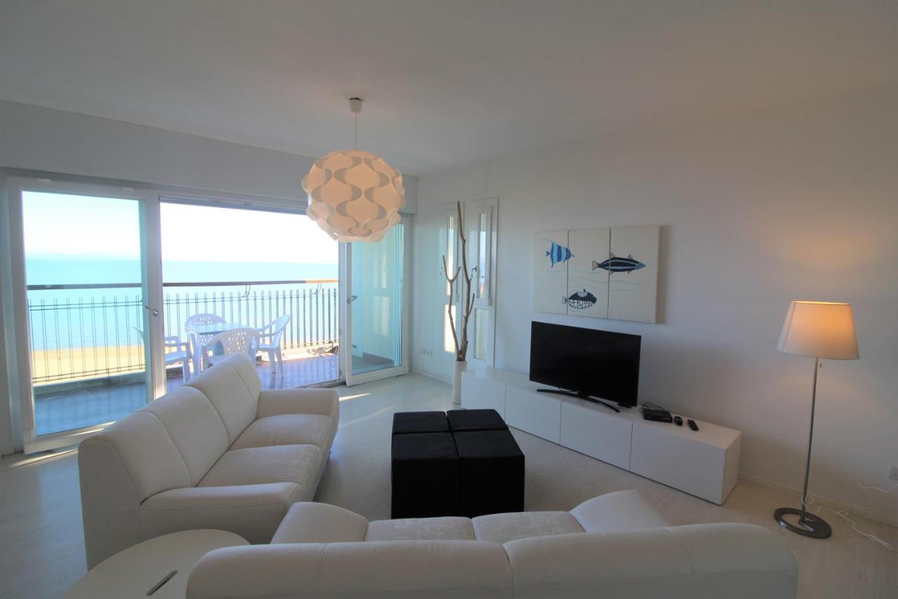Residence Excelsior Lignano Sabbiadoro Exterior foto